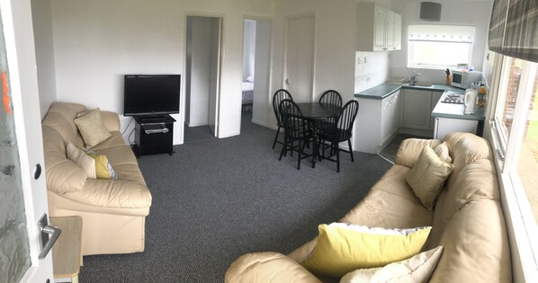 Apartment, Multiple Beds | Living room