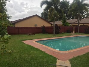 Pool - Kabulonga 3bedroom house (Lusaka)