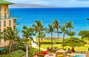 Property grounds - Maui Resort Rentals: Honua Kai Hokulani 637 - Newly Upgraded 6th Floor Studio w/ Full Ocean Views! (Lahaina)