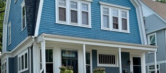 3BR house. East Side very near lake, beach, shops; central AC; driveway parking!