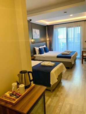 Premium bedding, Select Comfort beds, free WiFi, bed sheets - La Bonita Hotel Bodrum (Bodrum)