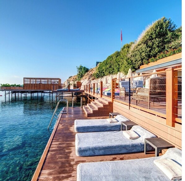 Beach/ocean view - La Bonita Hotel Bodrum (Bodrum)