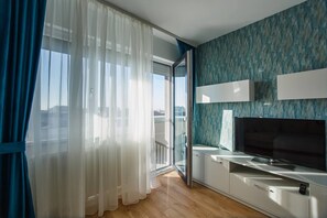 TV, offices