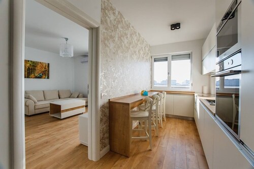 Fantastic Apartment at Prima Residence