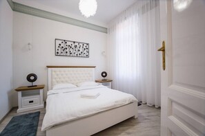 2 soverom, strykejern/-brett, wi-fi og sengetøy