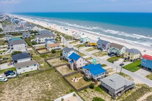 Exterior - 25 paces from beach access (Surf City)