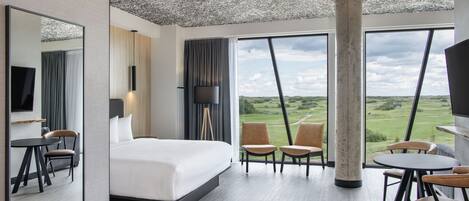 In-room safe, individually decorated, individually furnished