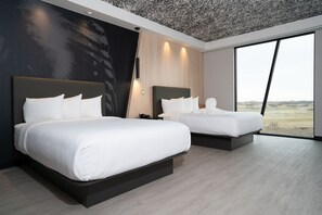 In-room safe, individually decorated, individually furnished - Dakota Dunes Resort (Whitecap)