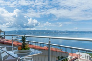 Apartment (A3) | Balcony