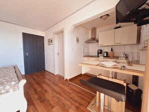 Studio (A2) | Private kitchen