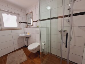 Apartment (A1) | Bathroom