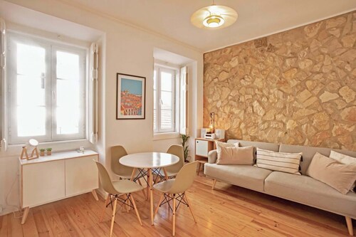 Renovated n stylish 1 Bedroom Apartment in Santos