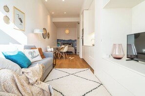 TV - LSBN-PRA533] Summary: (Lisboa)