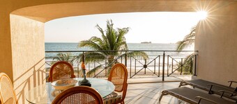 Beachfront Residence for the whole Family