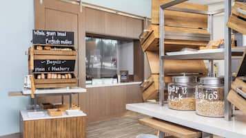 Free daily continental breakfast