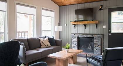 Modern 2 Bedroom Vacation Home