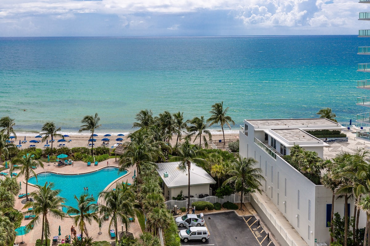 Luxury Condo, 2 Bedrooms, Kitchen, Ocean View | Pemandangan pantai/laut