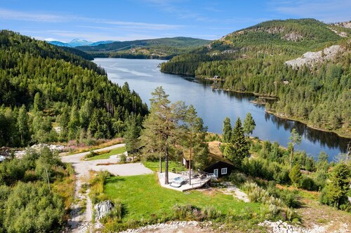 Relaxing and cozy cottage with jacuzzi and panorama view
