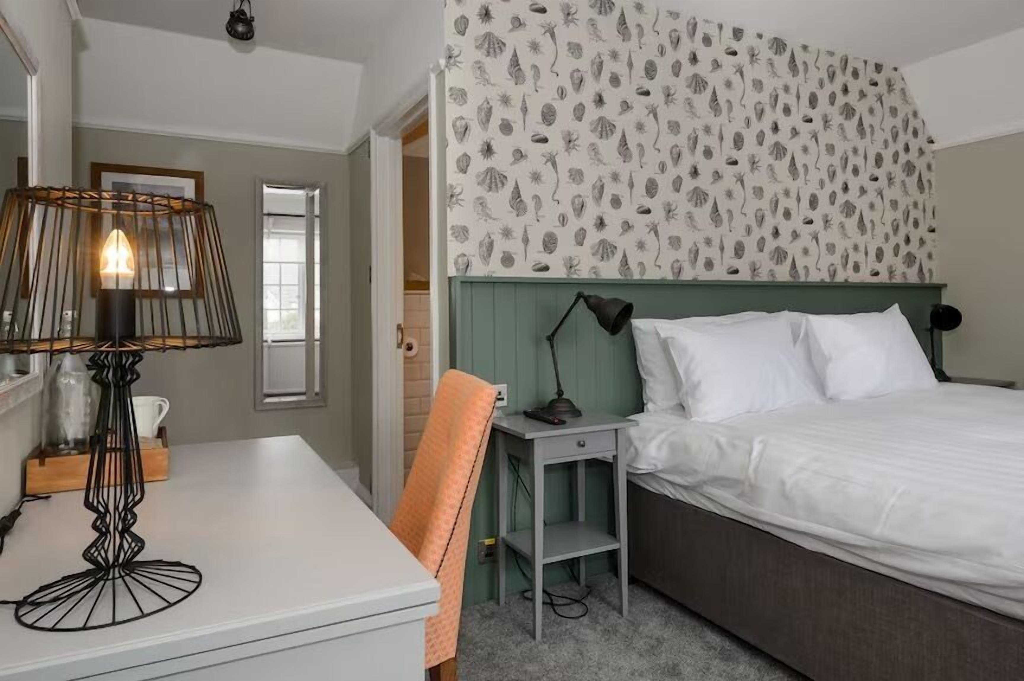 Classic Twin Room, Ensuite