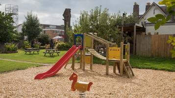 Classic dubbelrum eller tvåbäddsrum - eget badrum | Trädgård