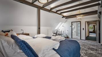 Skjoldnes-suite | Individually decorated, individually furnished, free WiFi