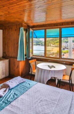 Suite, Meerblick | 1 Schlafzimmer, Minibar, kostenloses WLAN