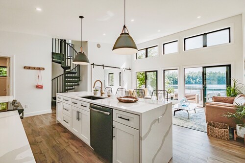 The Modern Lakehouse