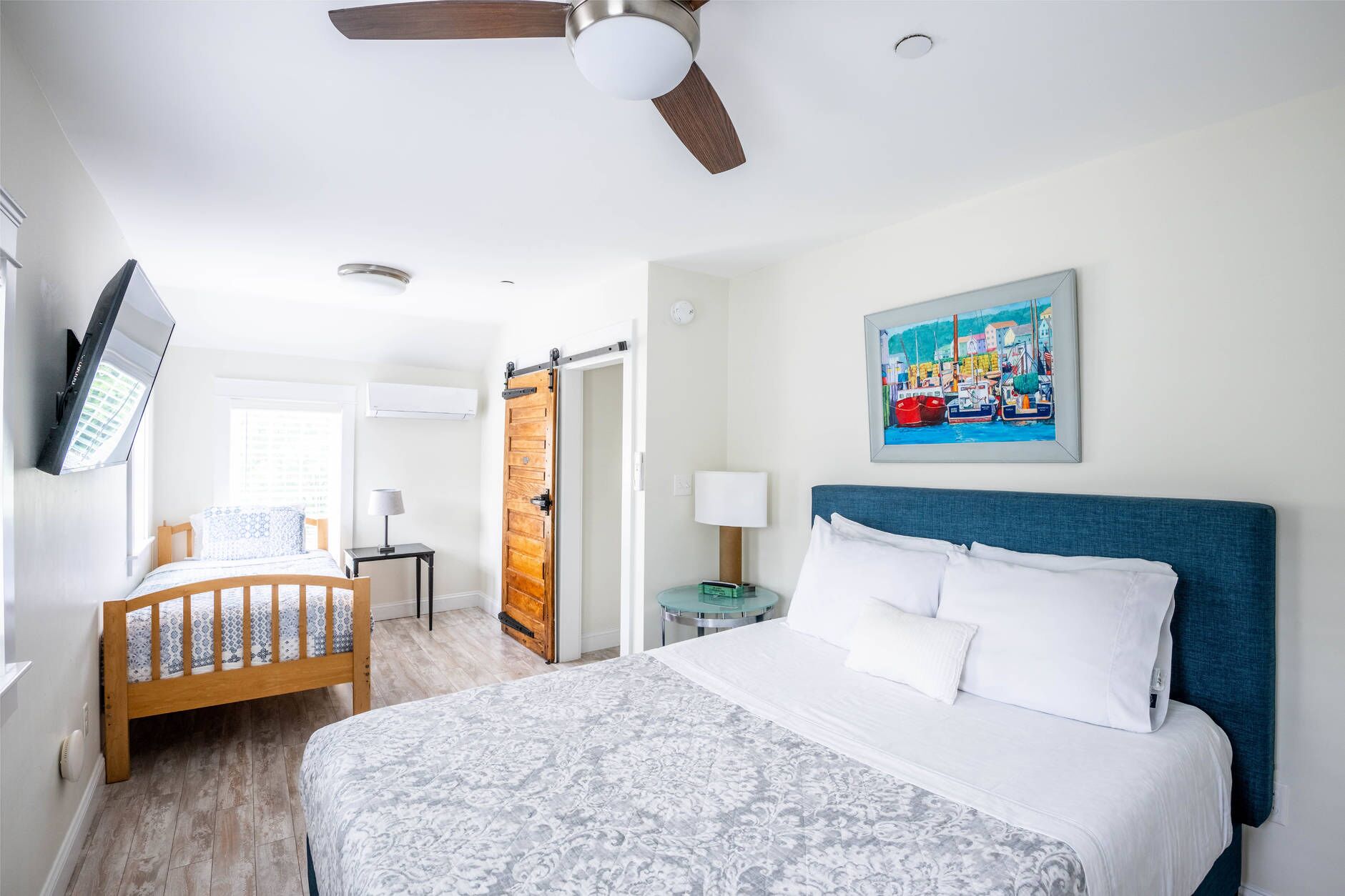 2 bedrooms, iron/ironing board, travel crib, free WiFi