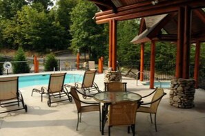 Indoor pool, outdoor pool - Dollywood pigeon forge Cabin, Pools, Game Room, Hot tub, 0.5 mile to Parkway (Pigeon Forge)
