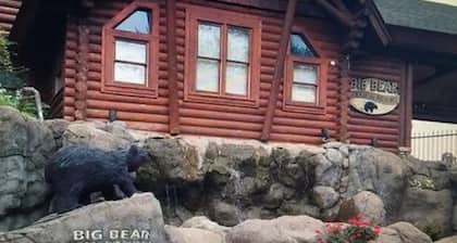 Dollywood pigeon forge Cabin, Pools, Game Room, Hot tub, 0.5 mile to Parkway