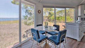 Unclassified image, 4 of 34, button - Ocean-View Treetop Escape w/ Fire Pit! (Hilton Head)