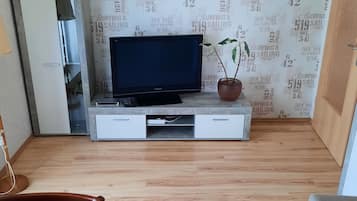 TV, books