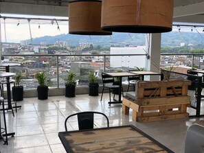 Terrace/patio - Hotel Pradera Plaza (Dosquebradas)