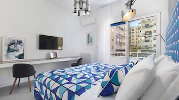 2 camere, una cassaforte in camera, una scrivania, ferro/asse da stiro