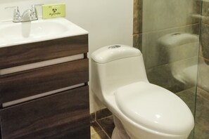 Bruser, gratis toiletartikler, håndklæder, Sæbe