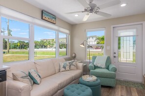 Una Smart TV, libros