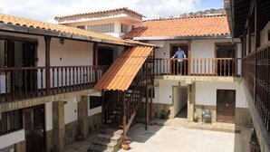 Courtyard - Inka Stone Boutique (Cusco)