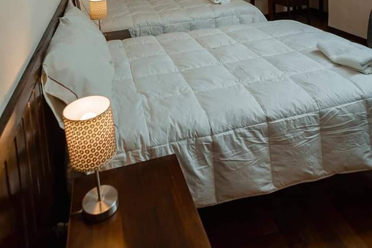 Habitación doble superior | Escritorio