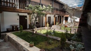 Courtyard - Inka Stone Boutique (Cusco)