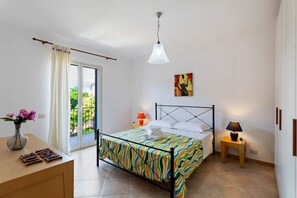 2 slaapkamers, een strijkplank/strijkijzer, wifi