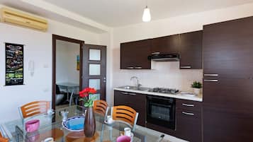 Fogão, cooktop, torradeira