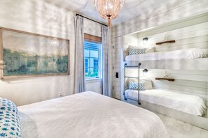 2 chambres, fer et planche à repasser, Wi-Fi, draps fournis