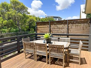 Outdoor dining - Summer House - Cosy, comfortable, located close to town (Robe)