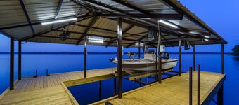 Lake Eufaula Waterfront Home - Paradise Point