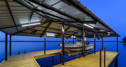 Lake Eufaula Waterfront Home - Paradise Point
