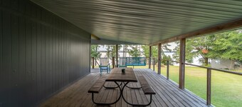 Lake Eufaula Waterfront Home - Paradise Point