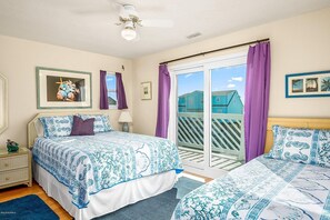 4 camere, una scrivania, ferro/asse da stiro, Wi-Fi gratuito