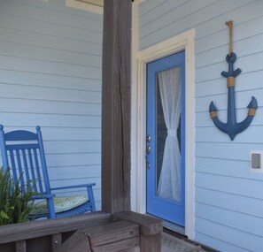 Exterior detail - BOOK NOW! Labor day OPEN! Special discounts! Flexible check in days (Holden Beach)