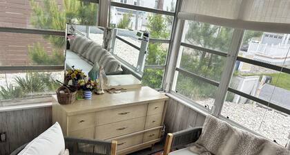 Perfect beach cottage for your Lewes vacation! 10 Texas