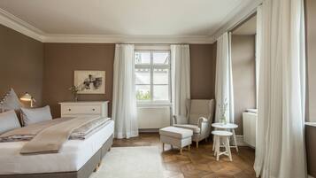 1 habitación, tabla de planchar con plancha, wifi gratis y ropa de cama